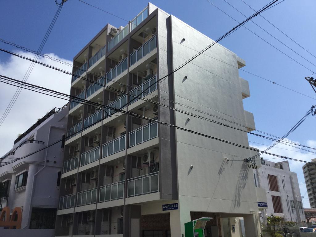 Mr.Kinjo In Kume Naha Exterior foto