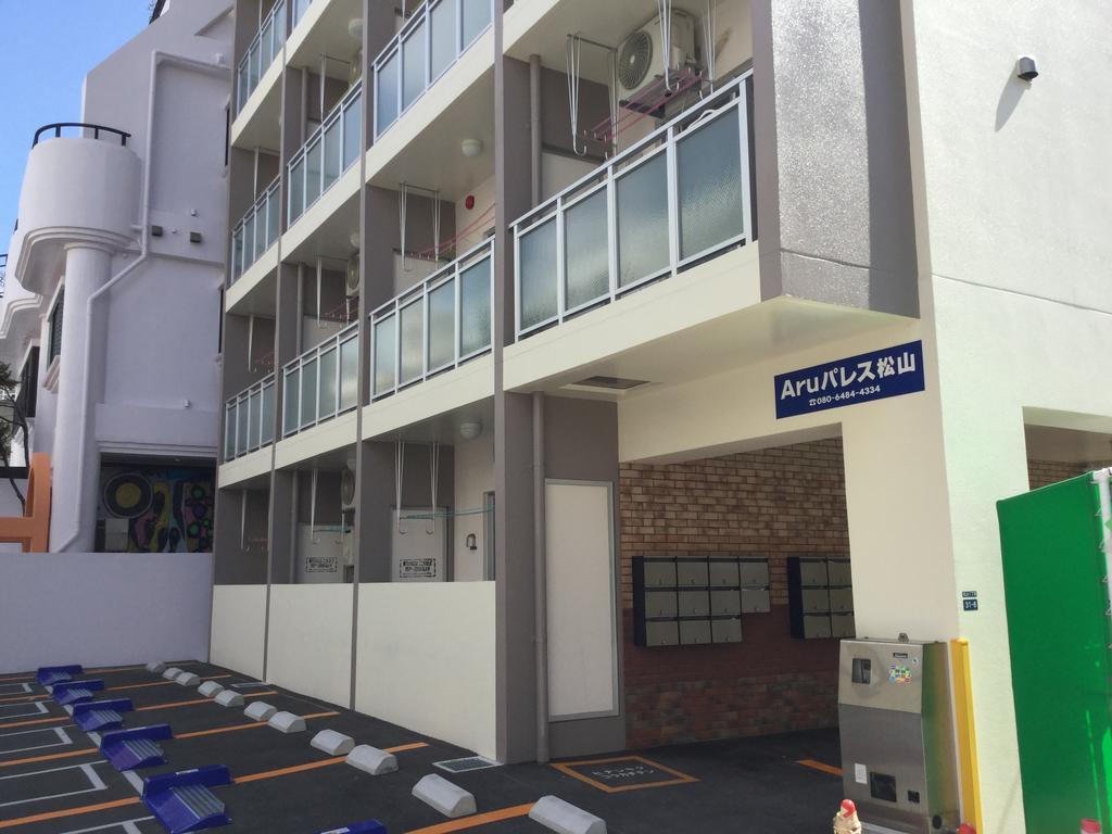 Mr.Kinjo In Kume Naha Exterior foto